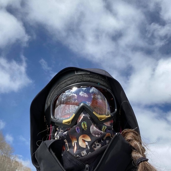 Meet your Posher, Trevi - Picture 2 of 2